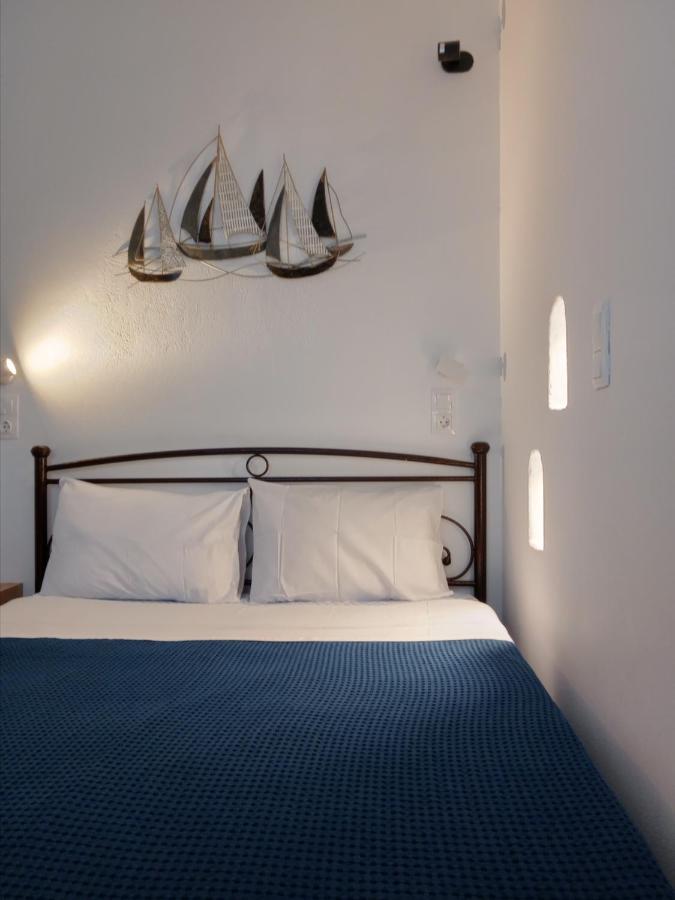 Meltemi Rooms And Studios Анафи Экстерьер фото